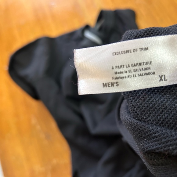 Patagônia Men’s long sleeve Tees Size XL / black - Picture 6 of 7